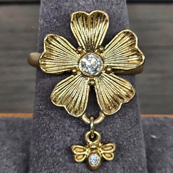 Flower Ring with Charm Size 8. - Picture 2 of 4